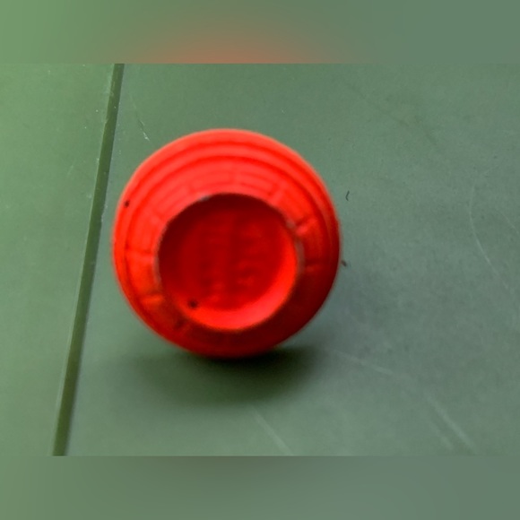 1990 Vintage Resin Composite WHITE FLYER Figural Clay Pigeon Skeet Lapel Pin - Picture 16 of 16